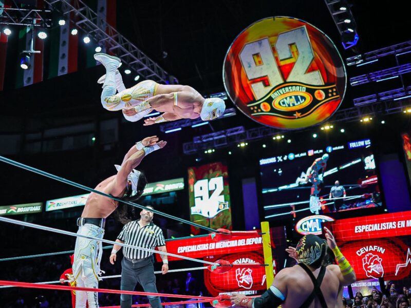 Místico y Bandido vs. Hechicero y Ángel de Oro