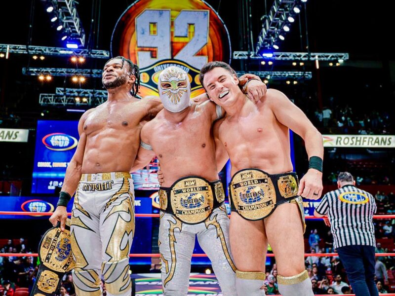 Místico, Mike Bailey y Kevin Knight retuvieron