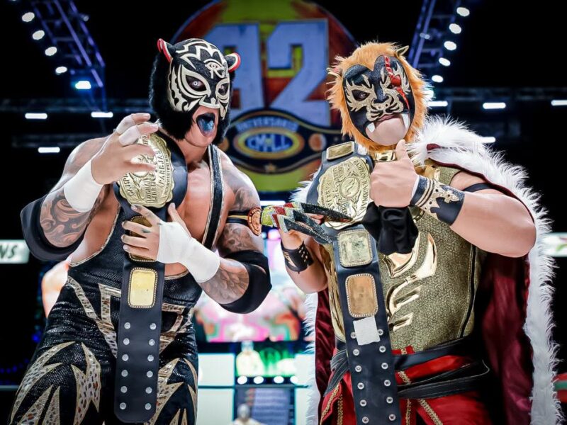 Hechicero vs. Máscara Dorada en la Arena México
